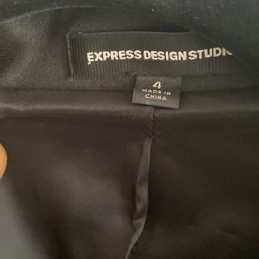 Express Blazer - Picture 4 of 6